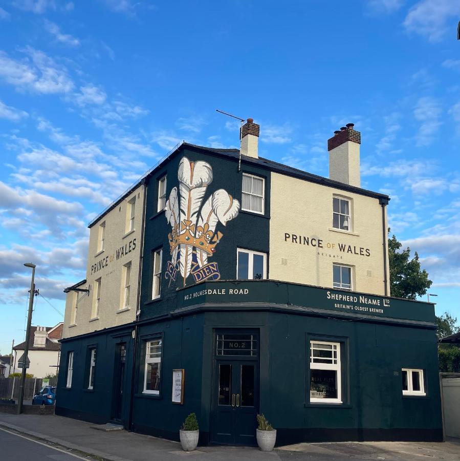 The Prince Of Wales Reigate Bagian luar foto